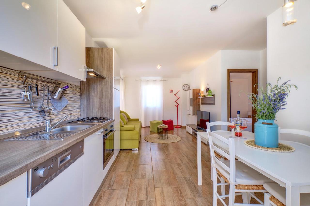 Apartment Tena เวลิโลชิน ภายนอก รูปภาพ