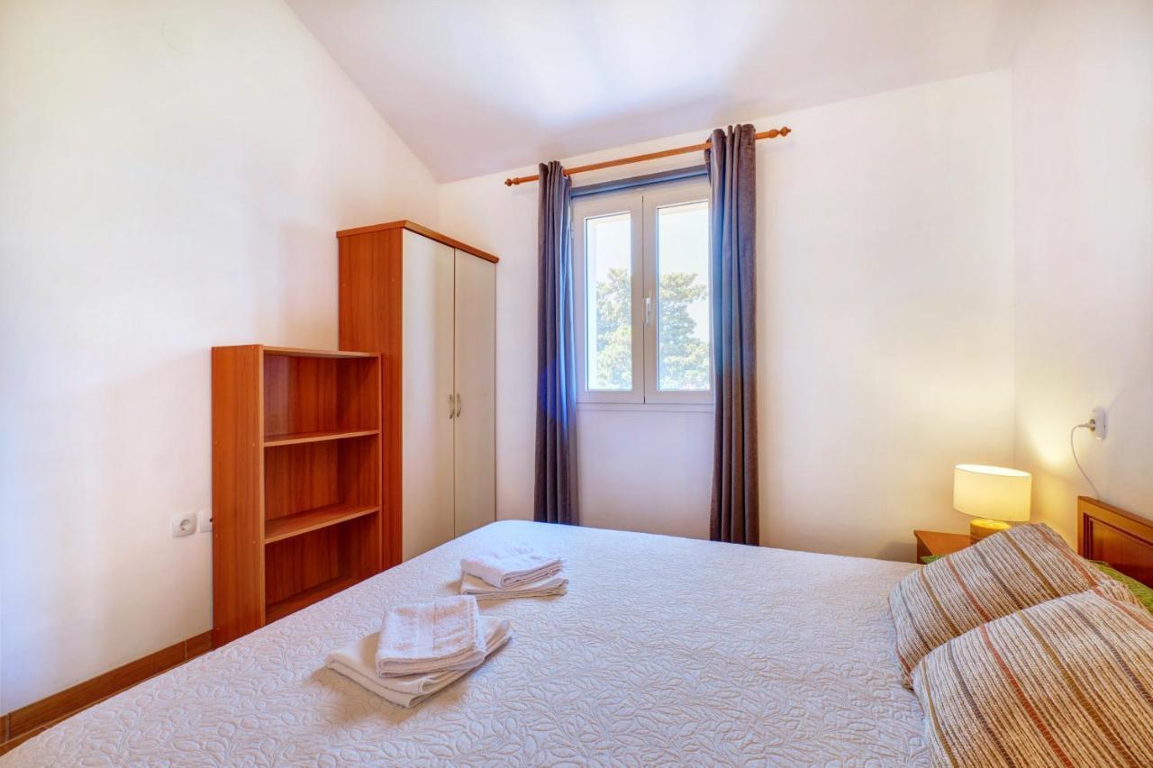 Apartment Tena เวลิโลชิน ภายนอก รูปภาพ