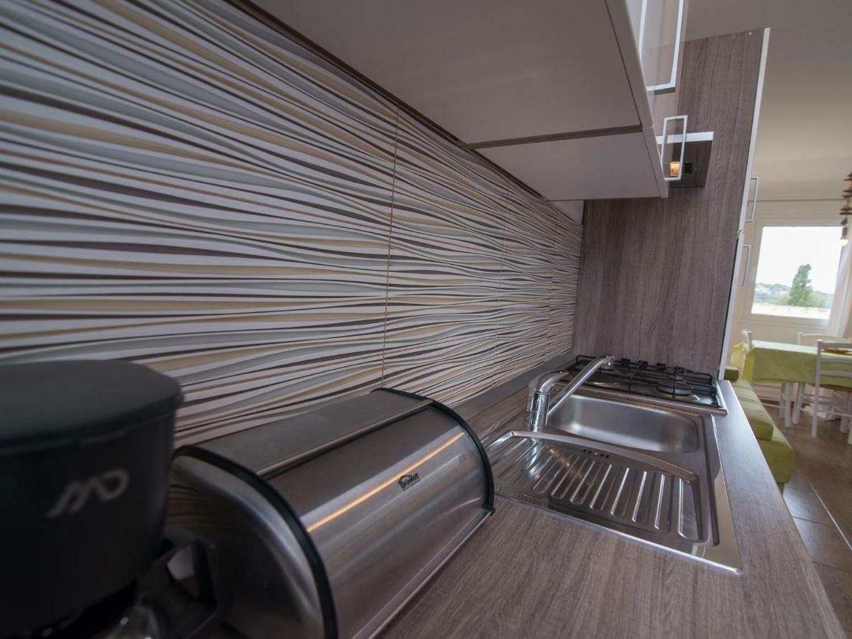 Apartment Tena เวลิโลชิน ภายนอก รูปภาพ